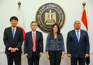 photo1